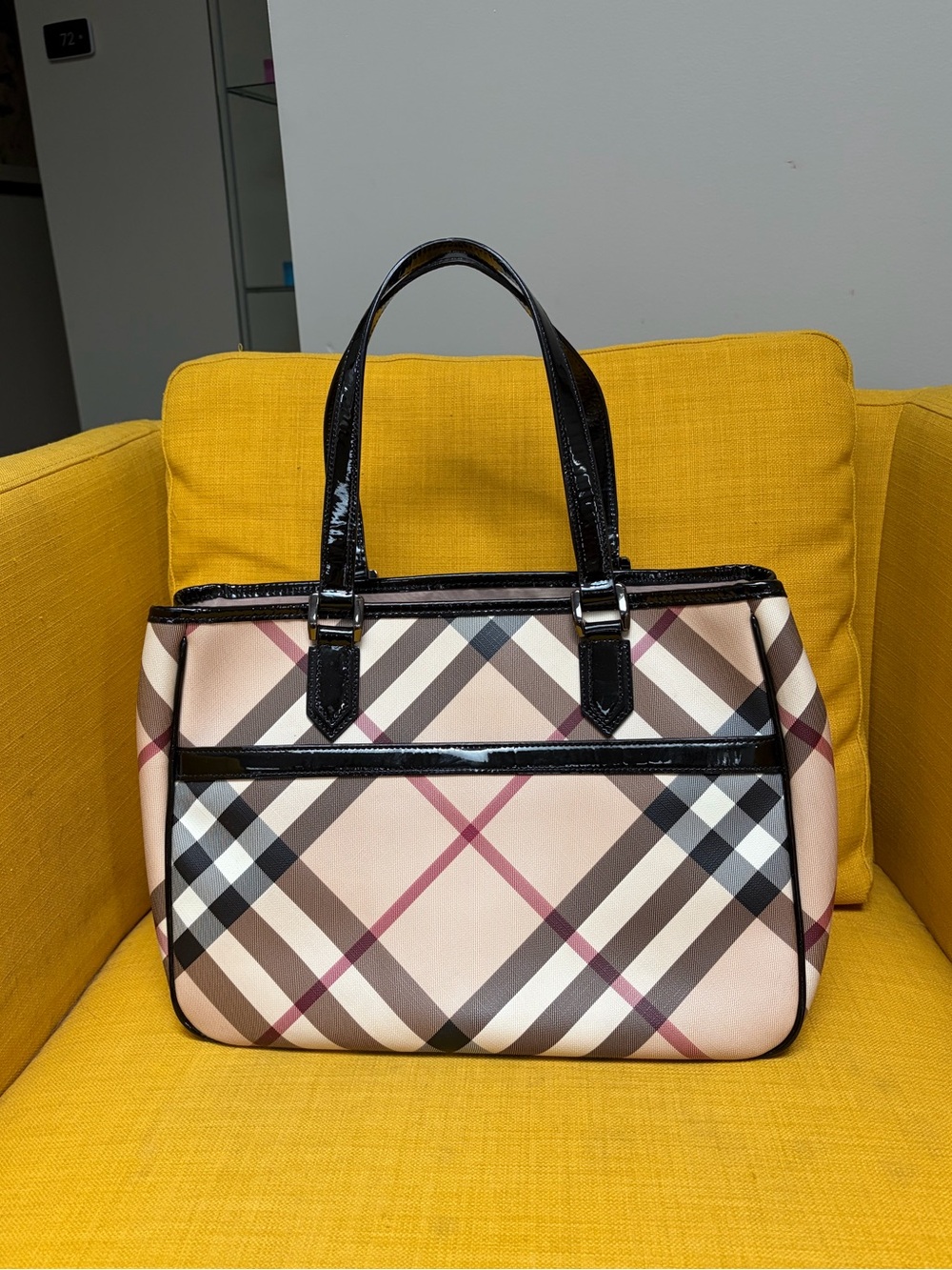 GUC Burberry Nova Check
